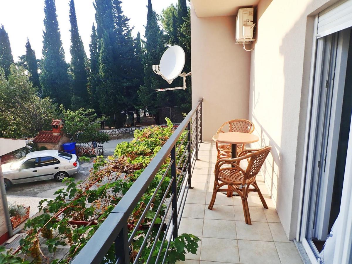 Apartments Troselj Starigrad Exterior photo